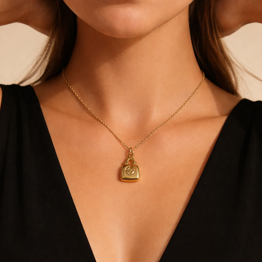 Classic Gold Lock Pendant Chain